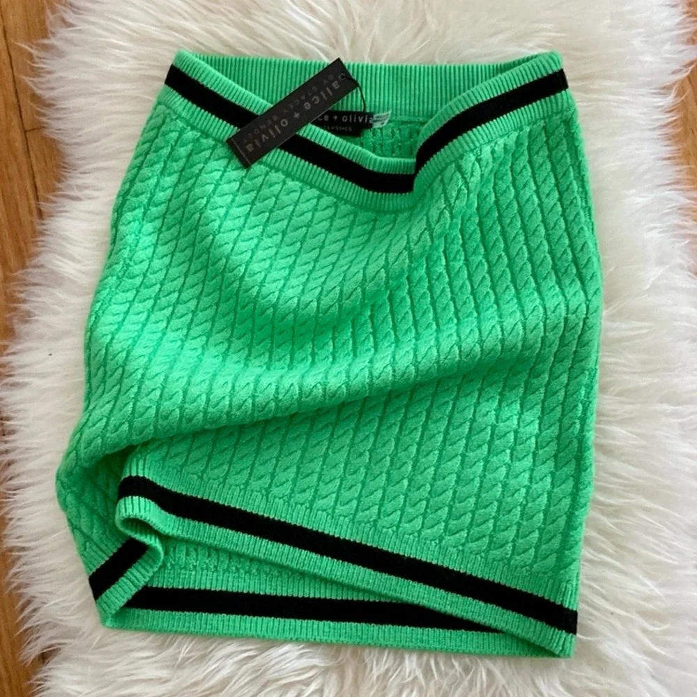Alice + Olivia Ingrid Wool-Blend Cable Knit Skirt - Picture 7 of 15